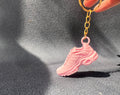 Sneaker Kulcstartó – 3D Nyomtatott Cipő Medlón (Pink)
