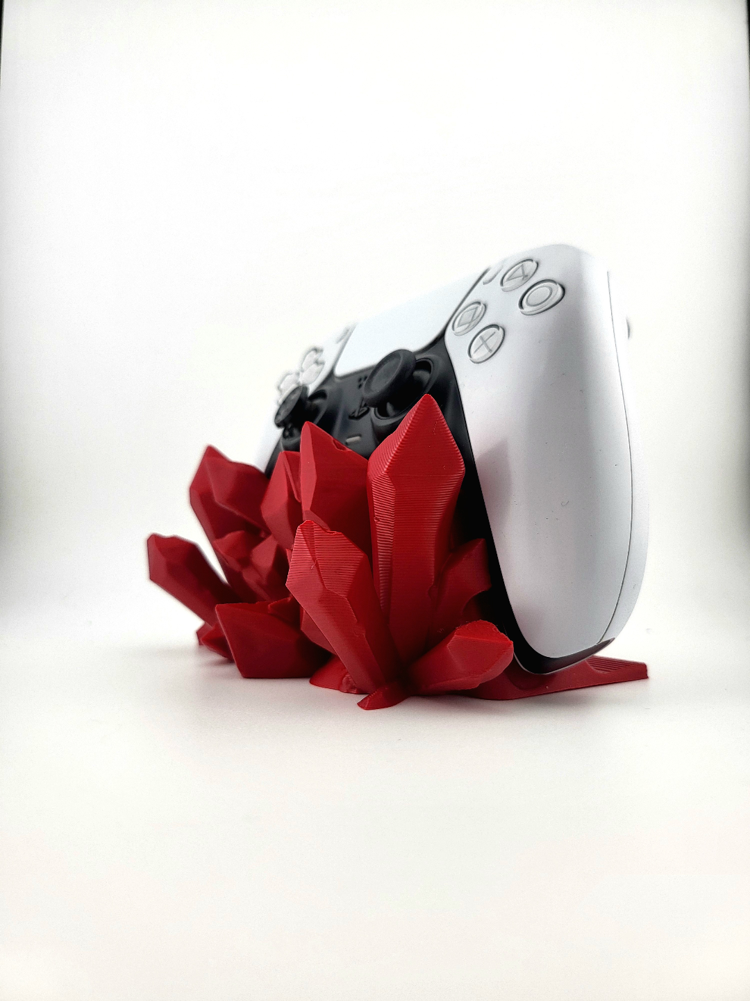 PS5 Kontroller Állvány – Kristály Design (3D nyomtatott)