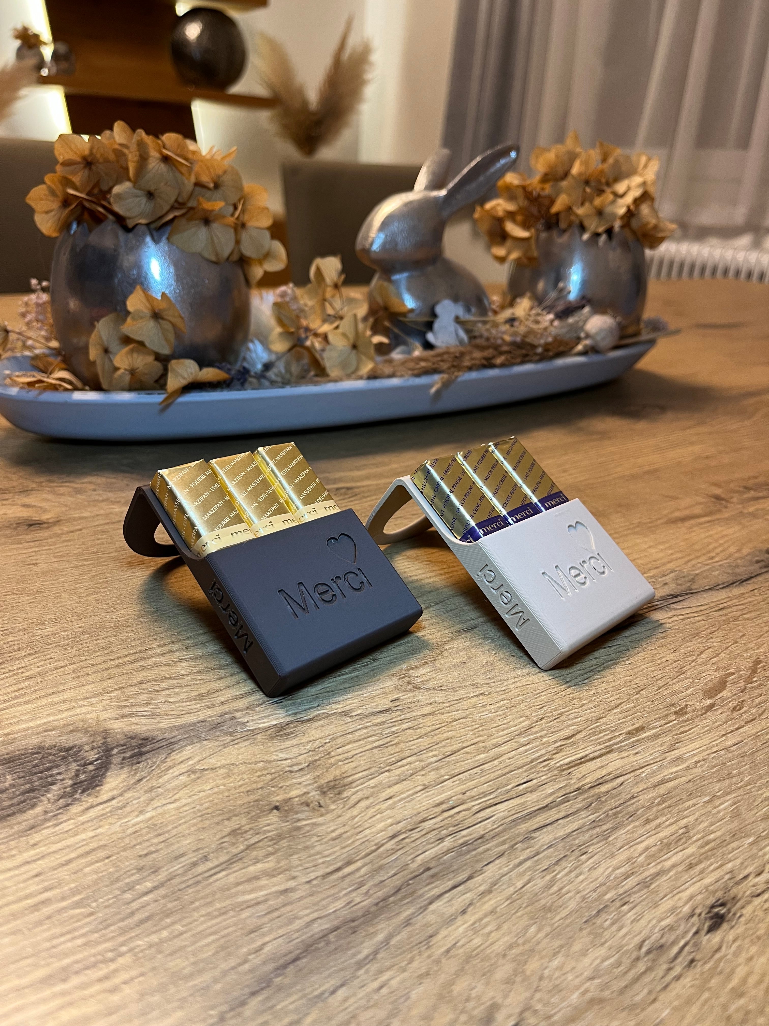 Merci Csokoládé Tartó Pár – 3D Nyomtatott Ajándékdoboz (Fehér + Fekete)