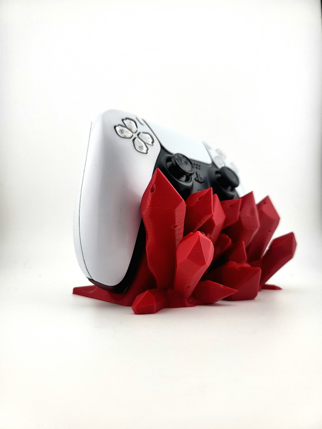 PS5 Kontroller Állvány – Kristály Design (3D nyomtatott)